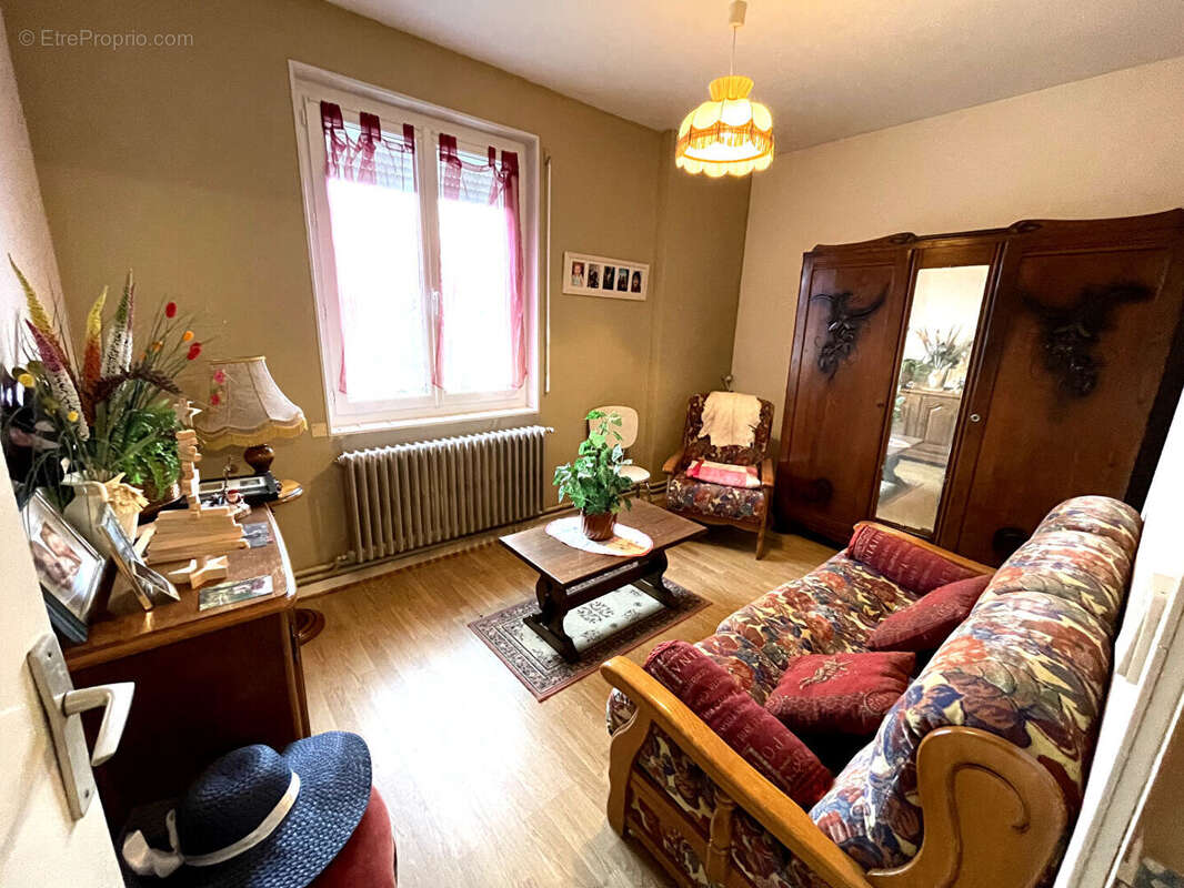 Maison à BOSSAY-SUR-CLAISE