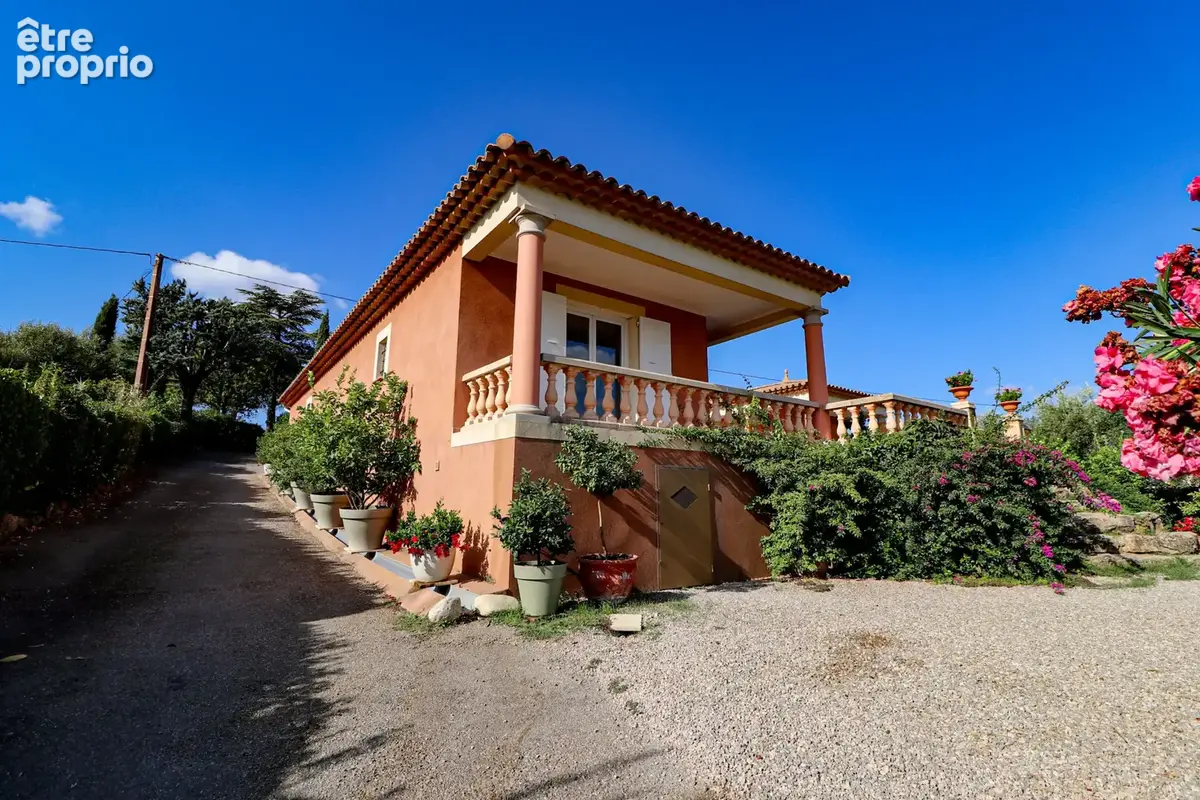 Exclusivite villa traditionnelle tout de plain pied 142m2 avec piscine et vue panoramique - photo 36