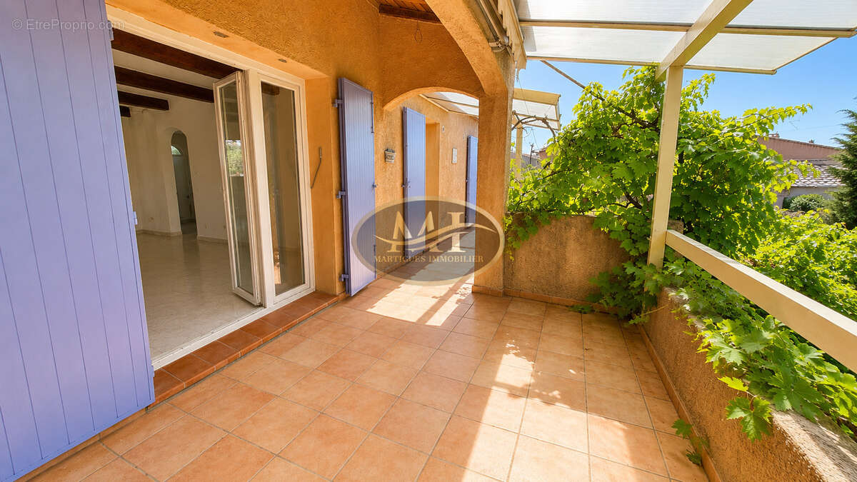 Maison 3 pièces vue mer - sous sol aménageable - Sausset les pins - photo 4