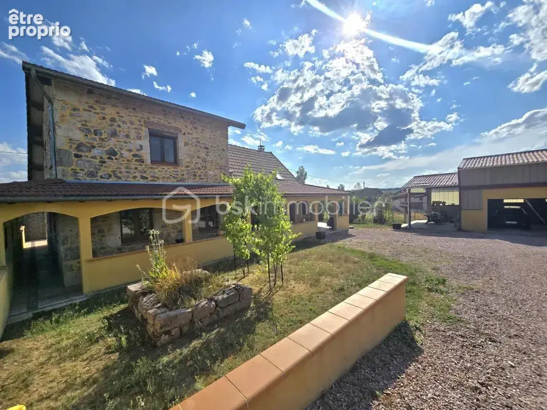 Maison de caractère 150 m² + dépendances – Parcelle 2 072 m² – Brugheas (03) - photo 23