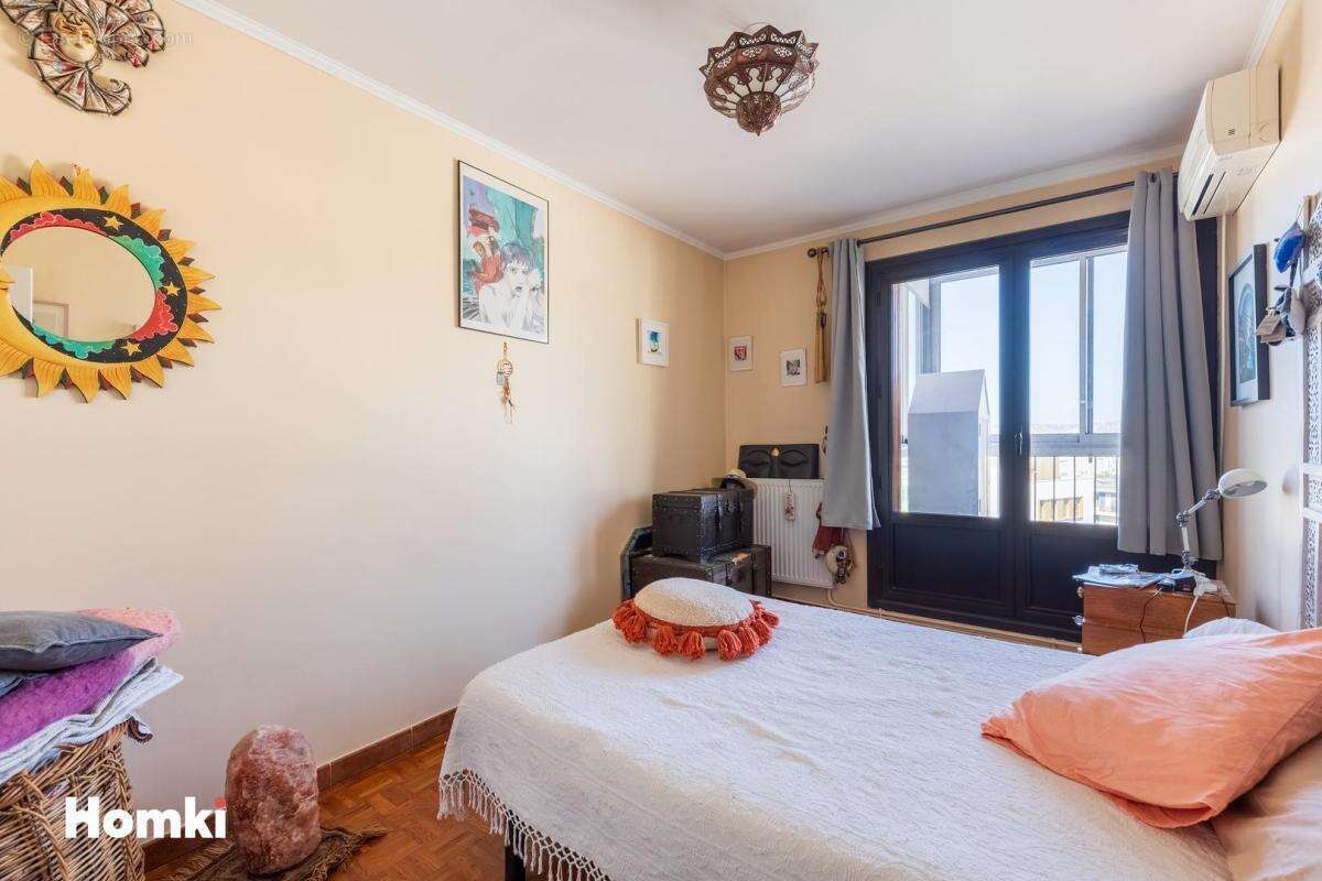 Appartement à MARSEILLE-2E