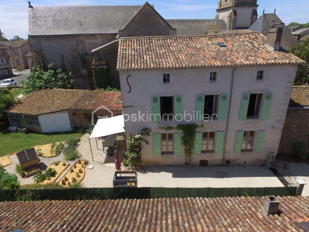 Maison à ROUILLE