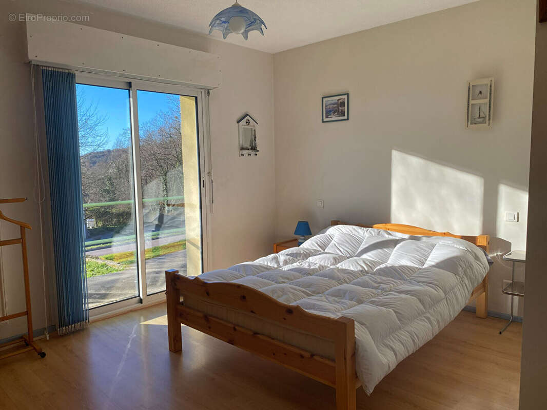 Appartement en rez de chaussée sur les hauteurs de Salins -Les-Bains - photo 7