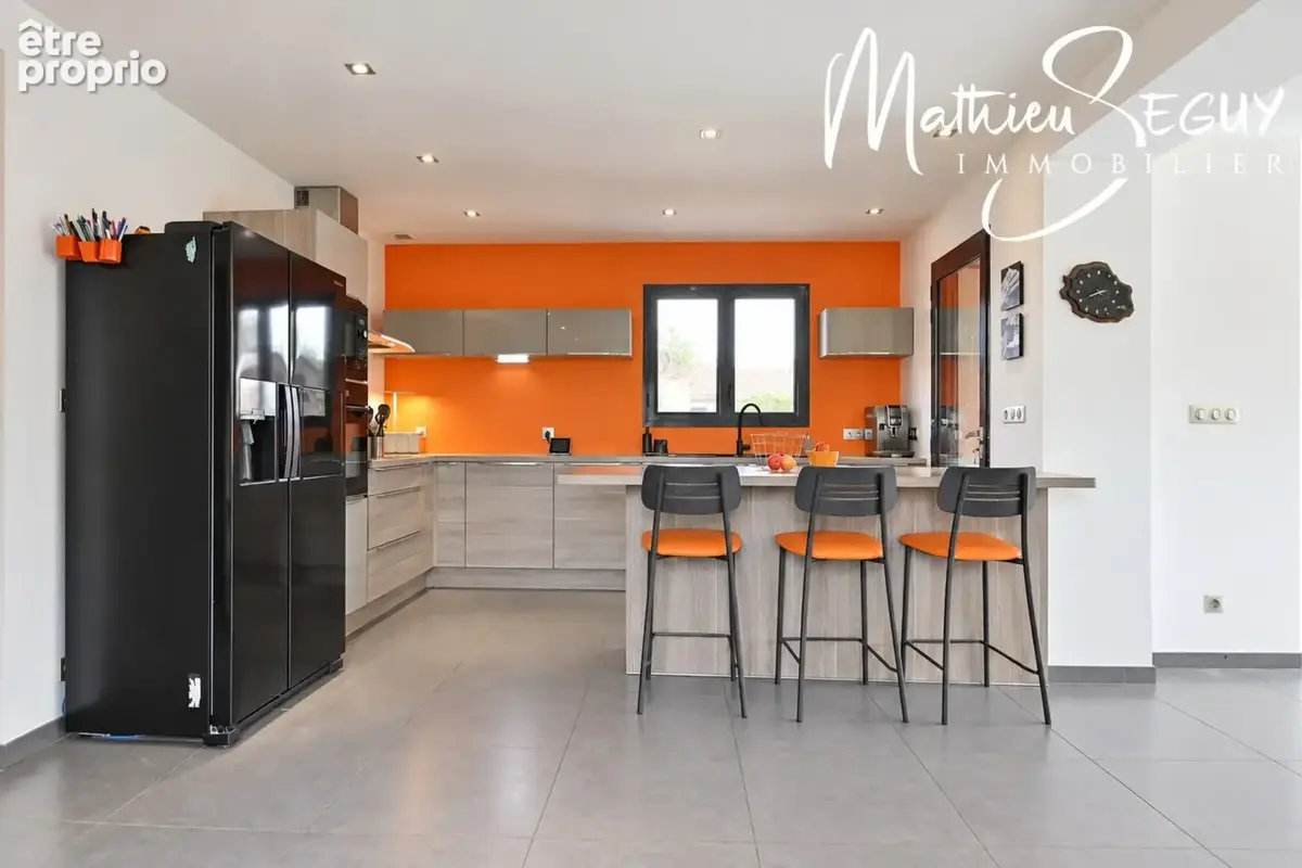 ORLIENAS - Maison P5 sur sous sol complet! - photo 5