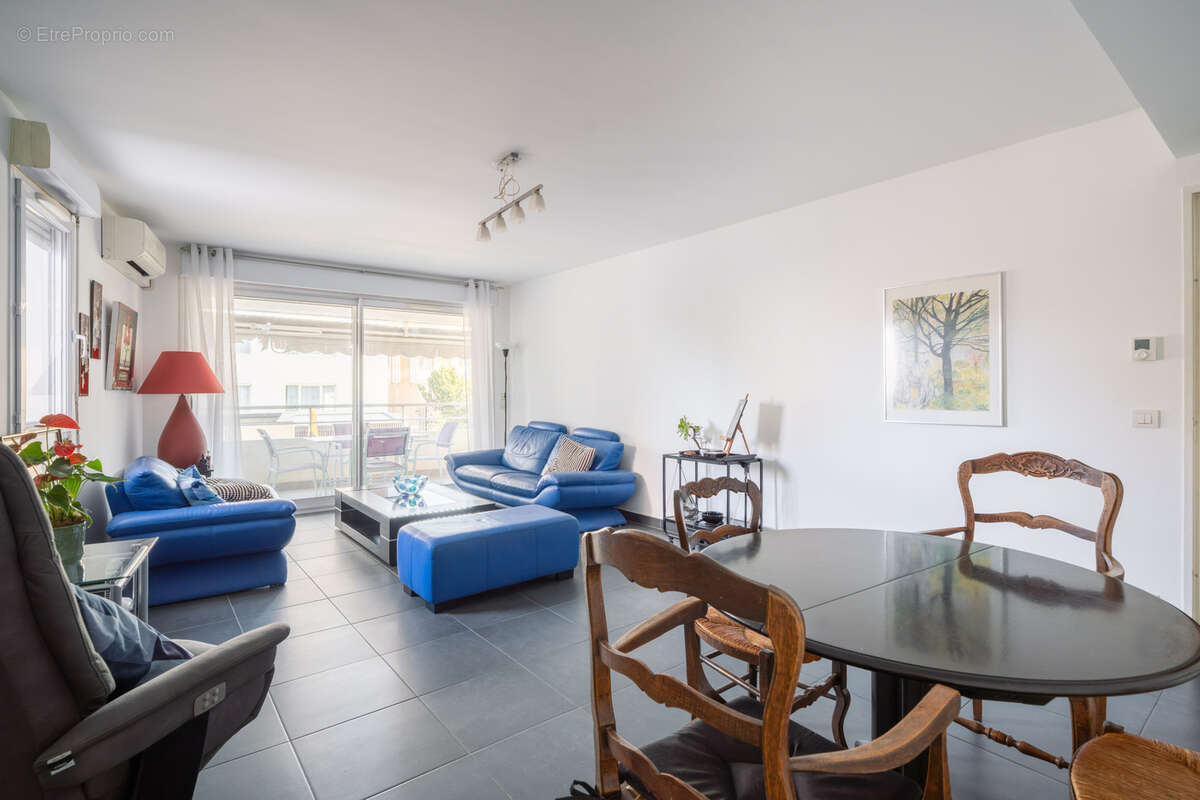 Appartement à MARSEILLE-8E