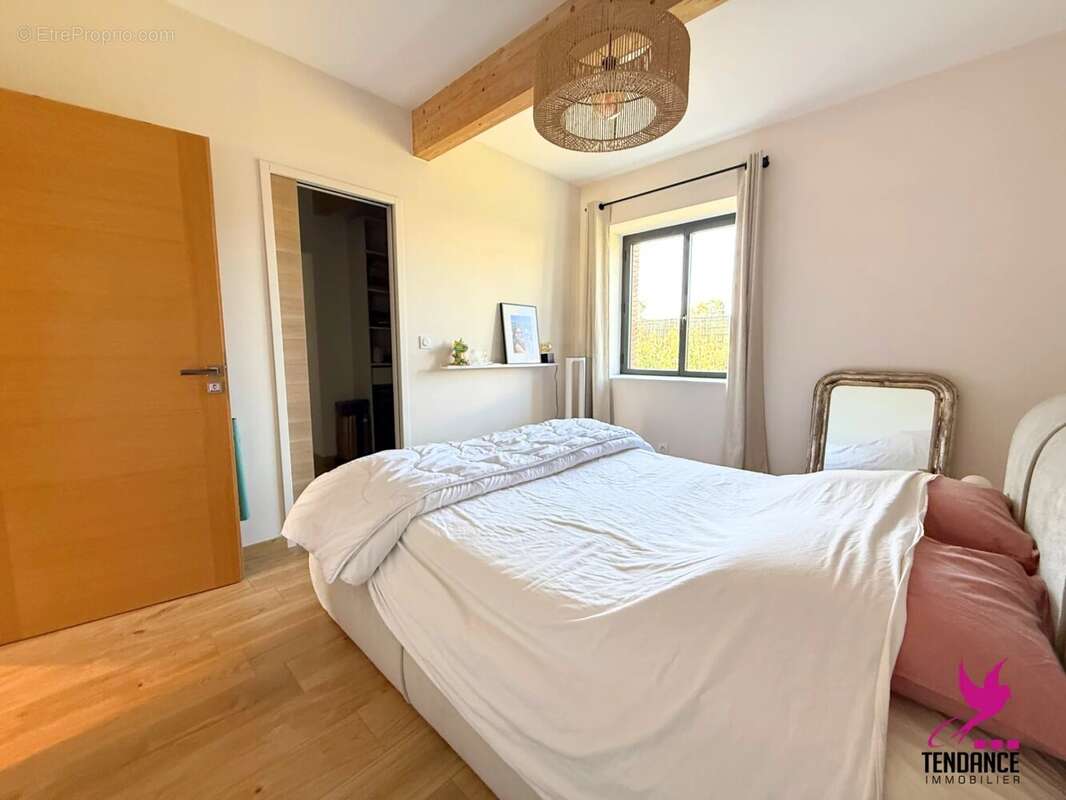 Maison à MONTAIGUT-SUR-SAVE