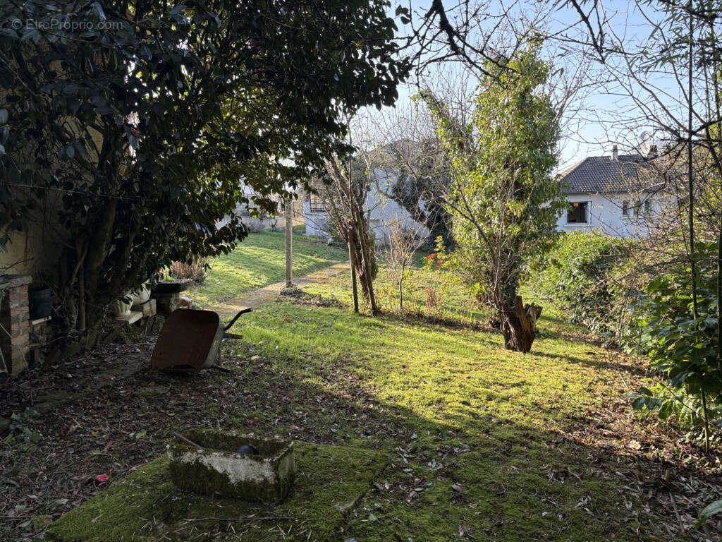 Maison à ARNAC-POMPADOUR