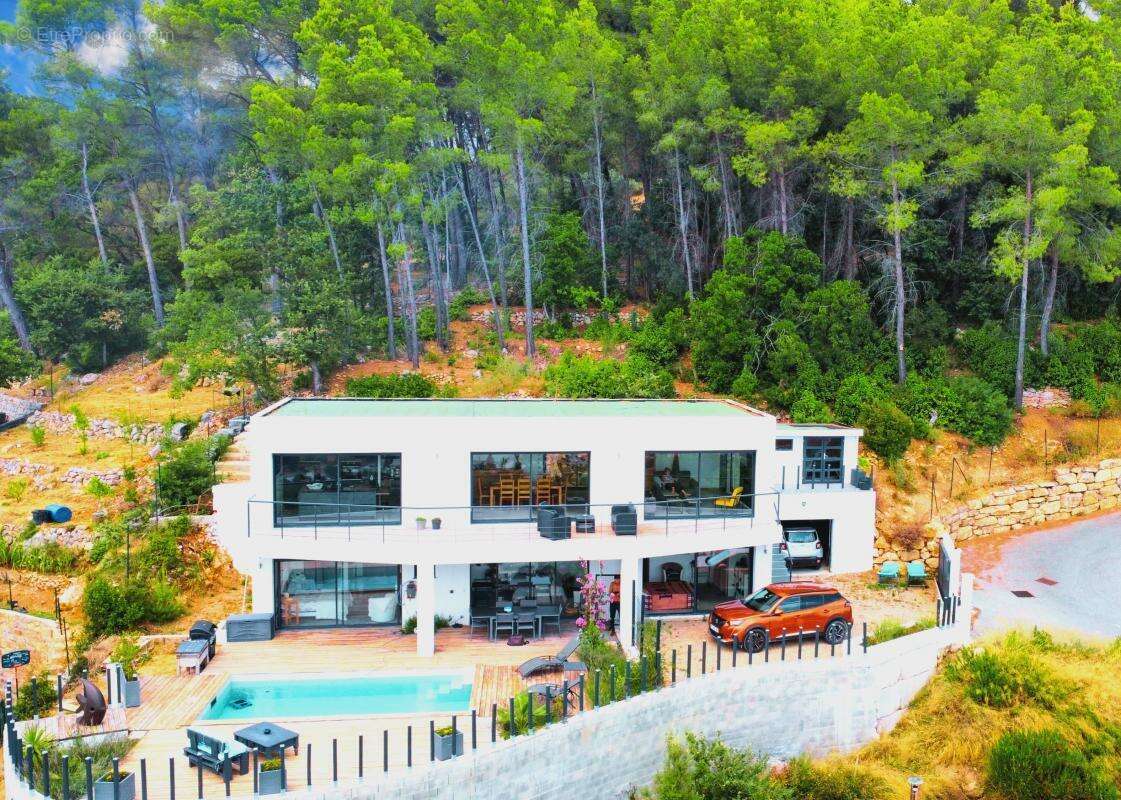 Maison à DRAGUIGNAN