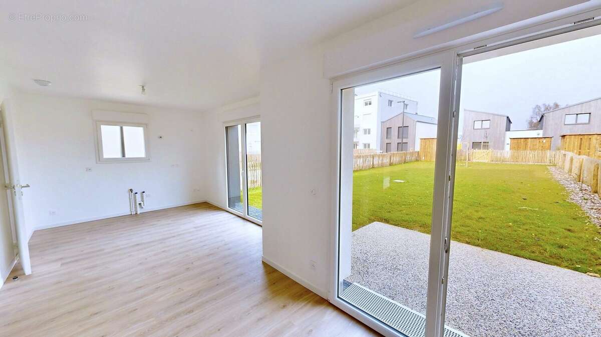 Maison à MONDEVILLE