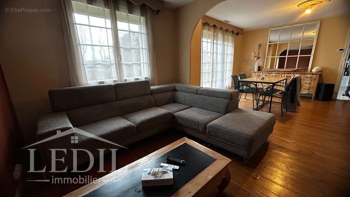 Maison à SAINT-LAURENT-DES-VIGNES