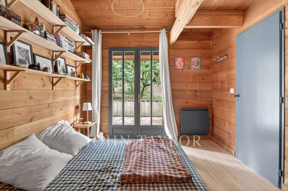 L'Herbe - superbe Villa bois Esprit cabane - John Taylor - photo 10