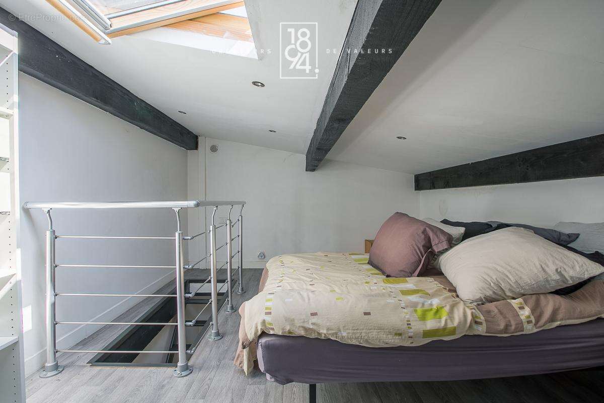 Maison 130 m2 t5 + dependance 32 m2 piscine terrain 665m2 au calme - photo 8