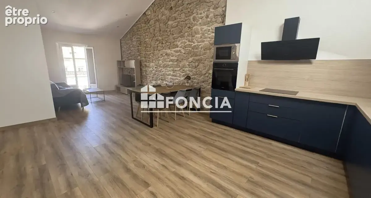 Appartement de caractère au dernier étage - photo 1