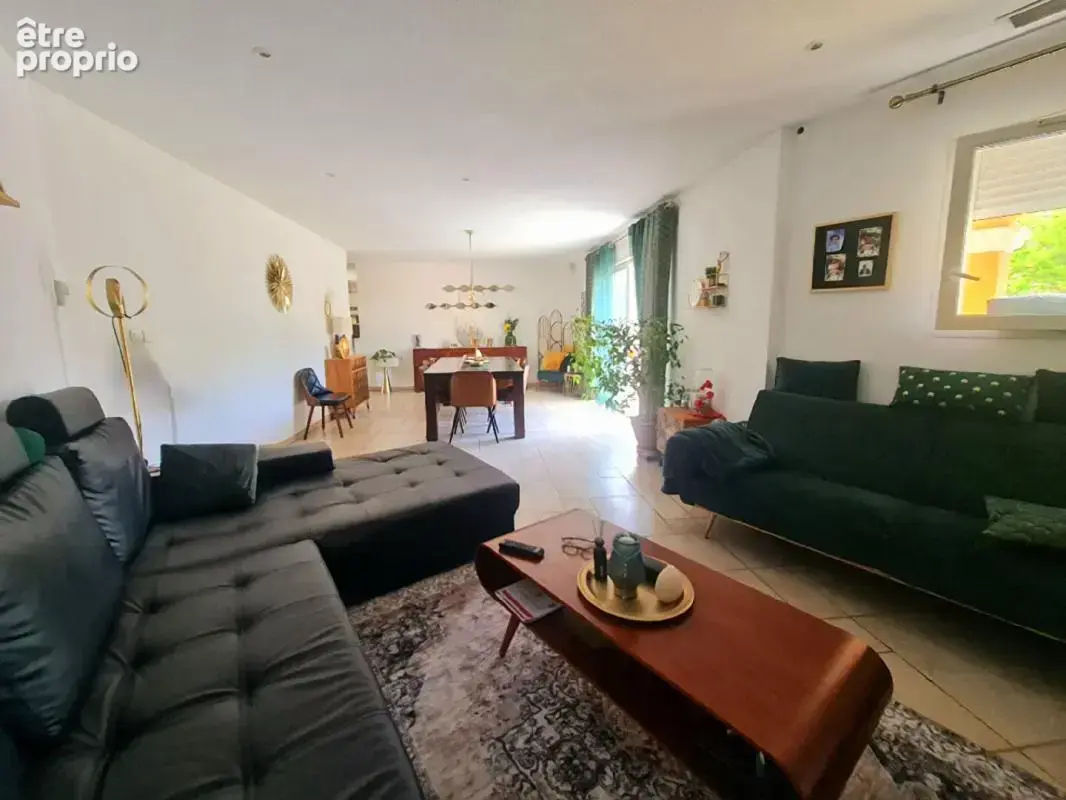 Alès - Maison  5 chambres avec Piscine sur 850 m2 de terrain - photo 7