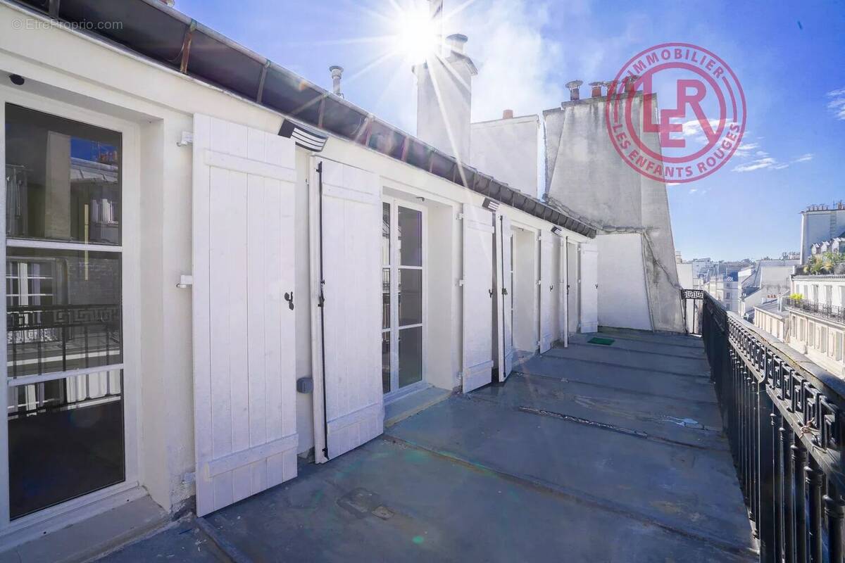 Appartement à PARIS-2E