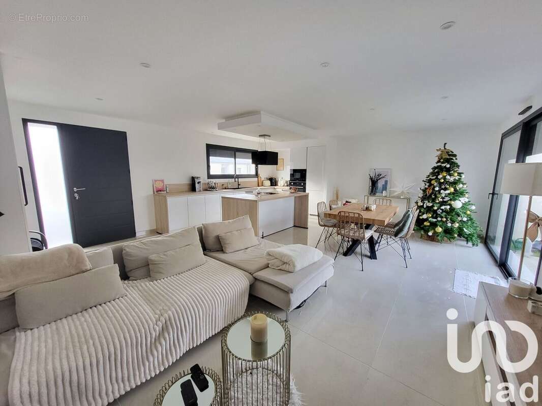 Photo 3 - Maison à VEIGNE