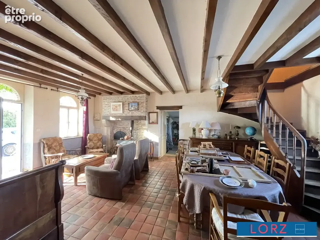 Maison 5 pièces 142 m² à vendre à Saint-Doulchard (18230) - photo 2