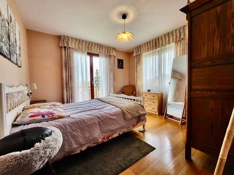 Appartement à EVIAN-LES-BAINS
