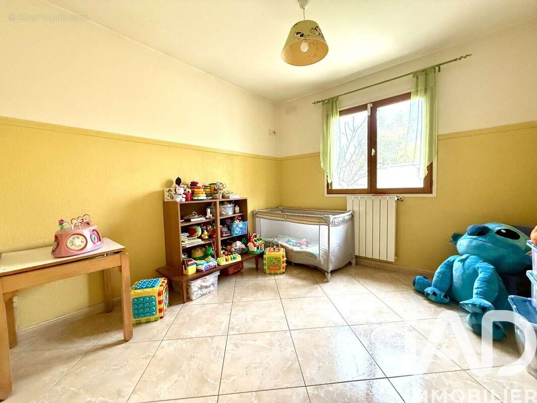 Photo 8 - Maison à VAUJOURS