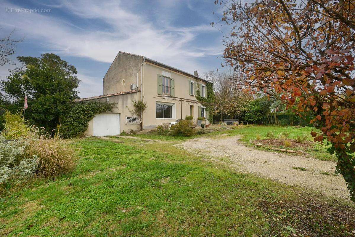 Maison à CHATEAURENARD