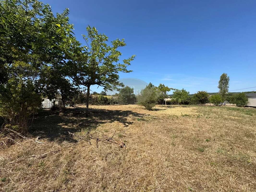 Terrain à L&#039;ISLE-DE-NOE