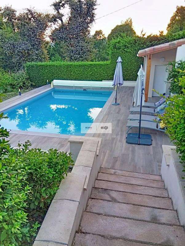 Maison à CASTELNAU-MONTRATIER