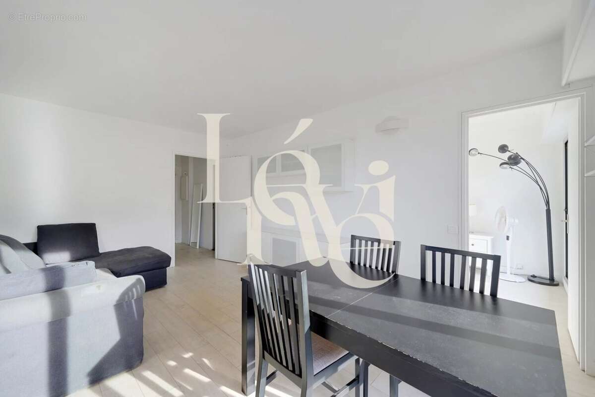 Appartement à PARIS-12E