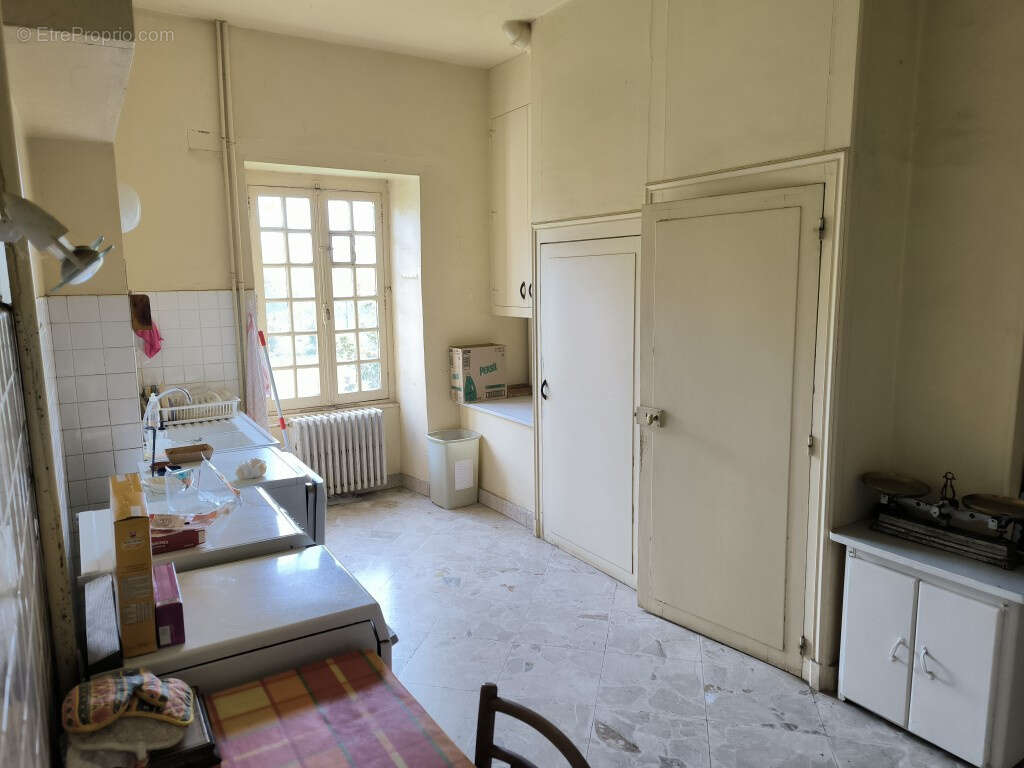 Maison à AUNAY-EN-BAZOIS