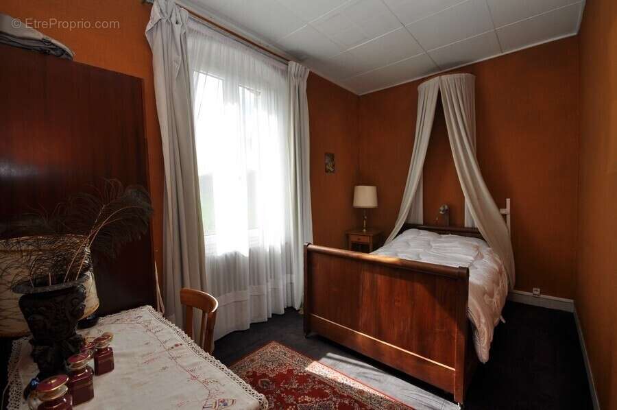 Maison à VILLECONIN