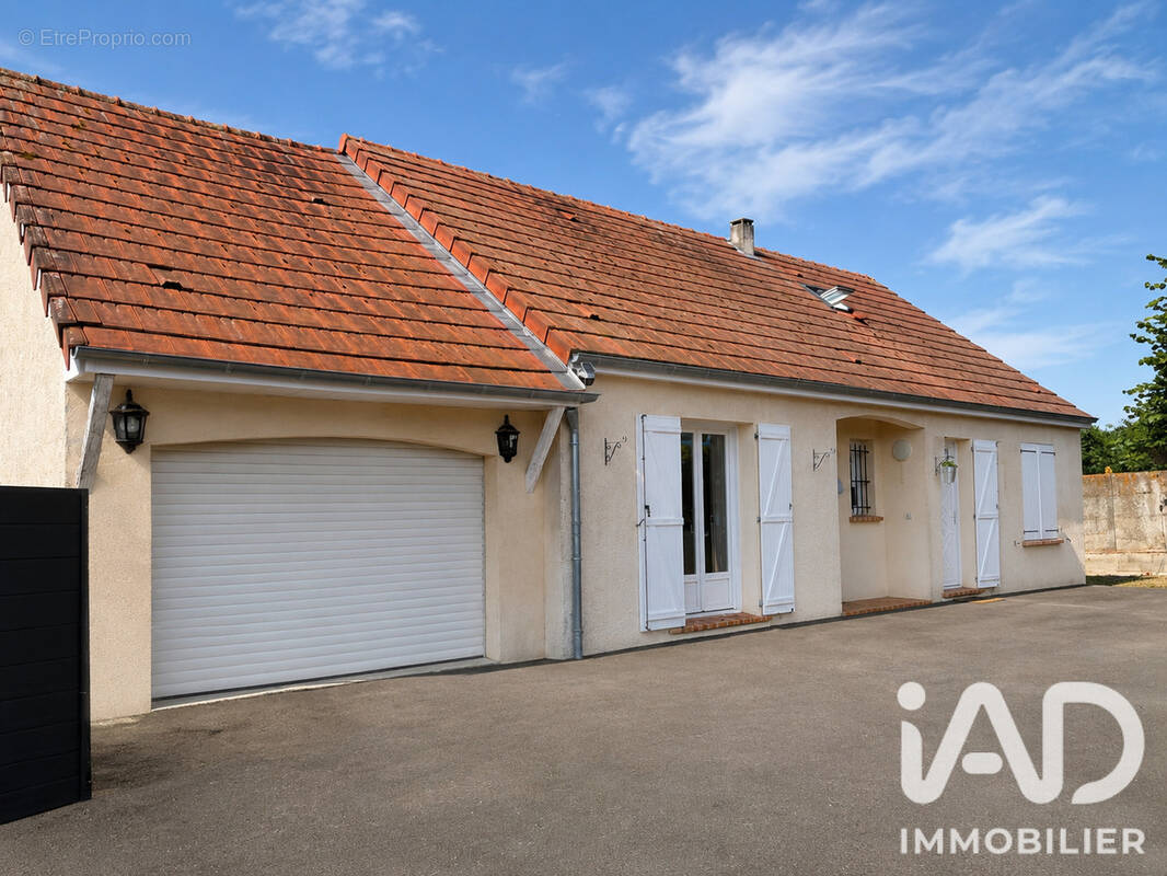 Photo 1 - Maison à CROUY-EN-THELLE