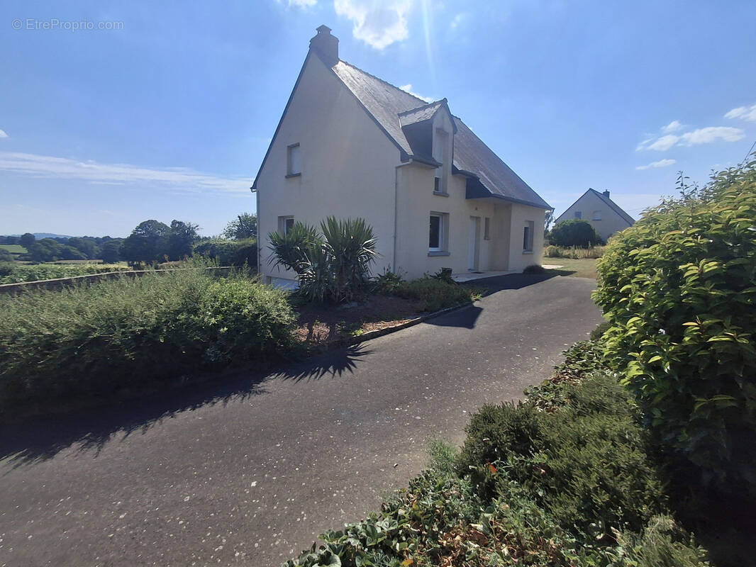 Maison à LA CHAPELLE-JANSON