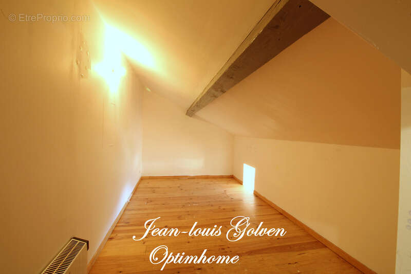 Appartement à TOURNEMIRE