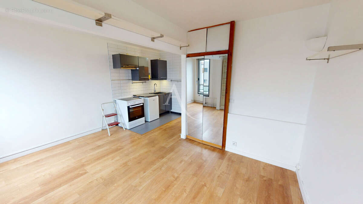 Appartement à PARIS-19E