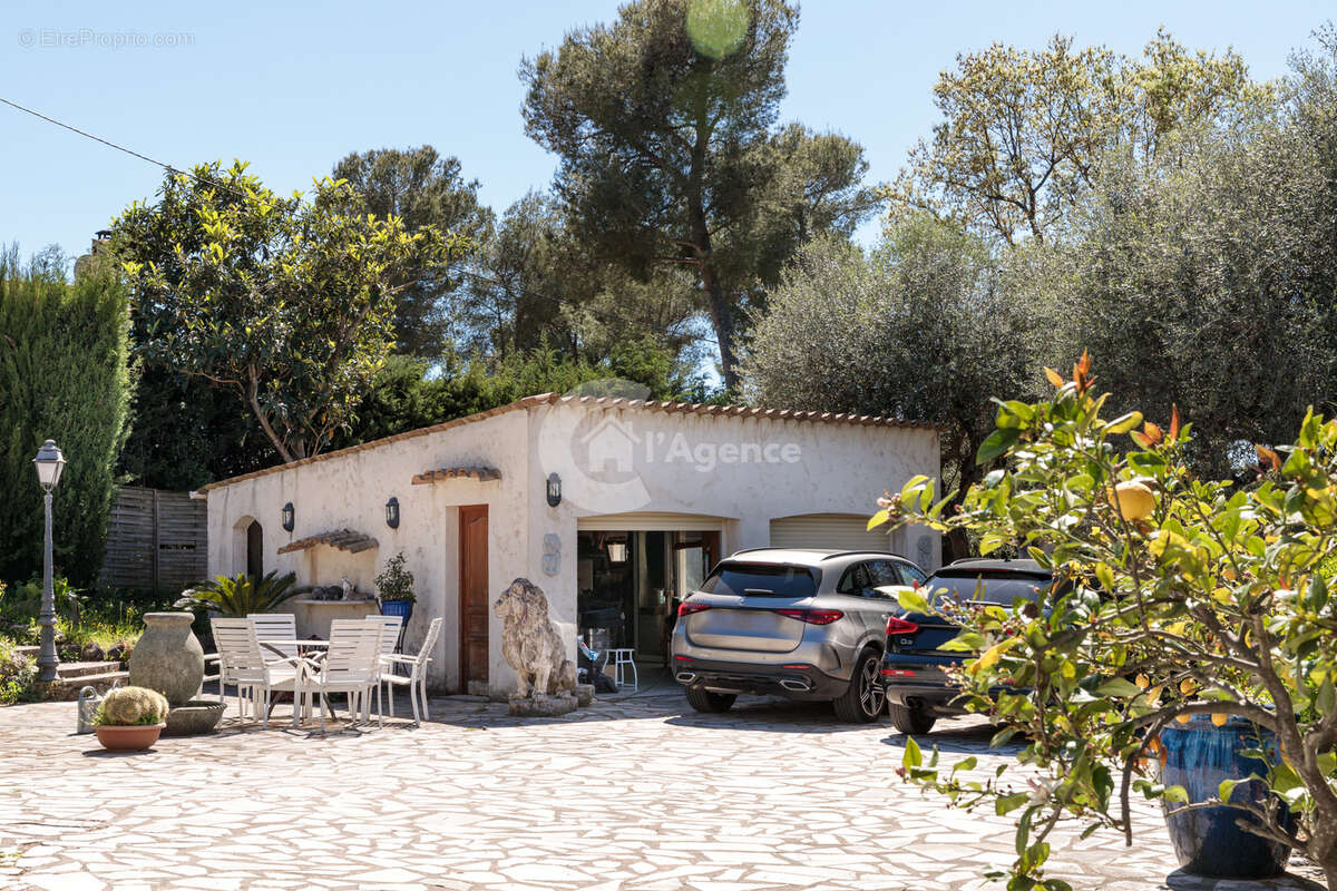 Maison à OPIO