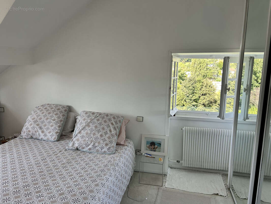 Maison à SAINT-CYR-AU-MONT-D'OR