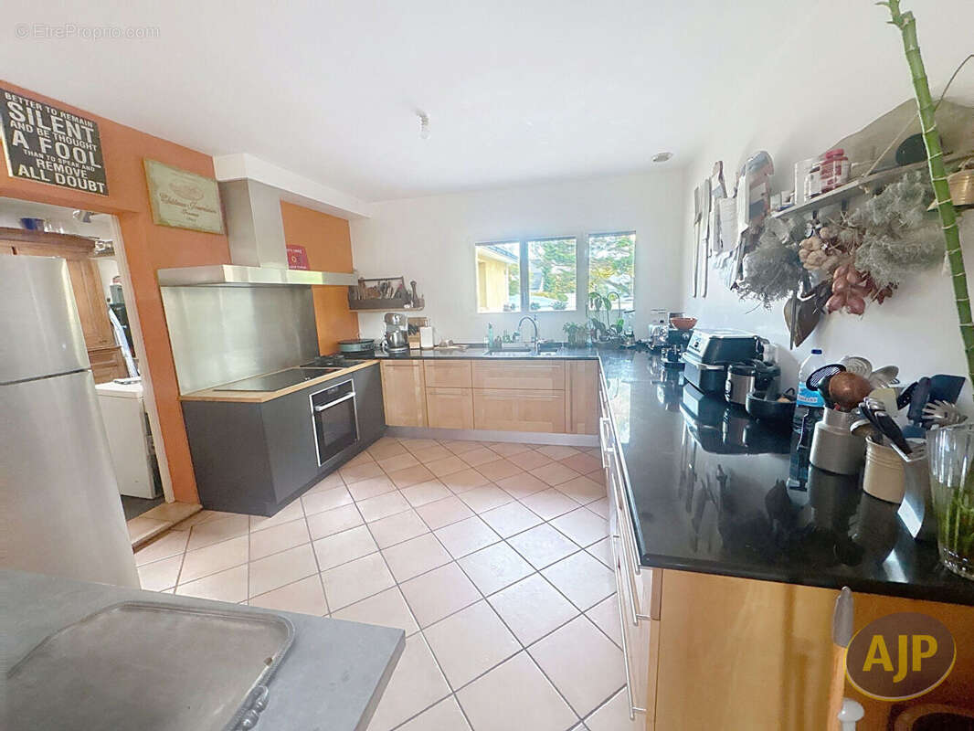 Maison à LE POULIGUEN