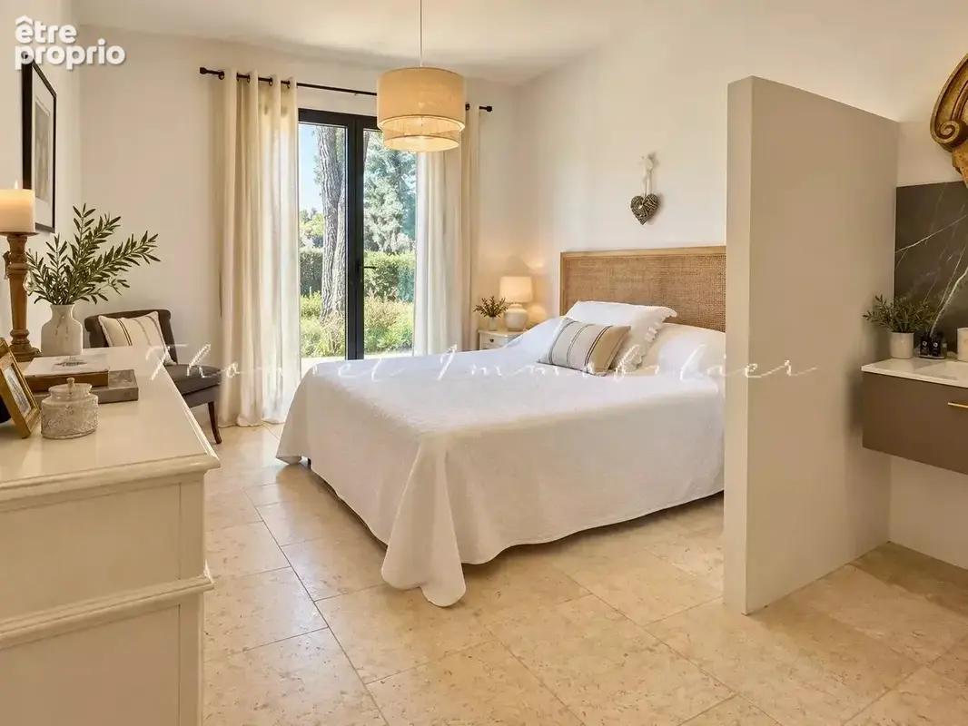 Villa récente de plain-pied à vendre, à 5 minutes du village de Grimaud - photo 12