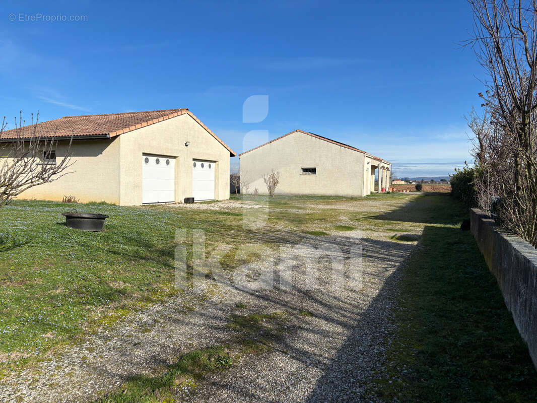 Maison à ANNEYRON