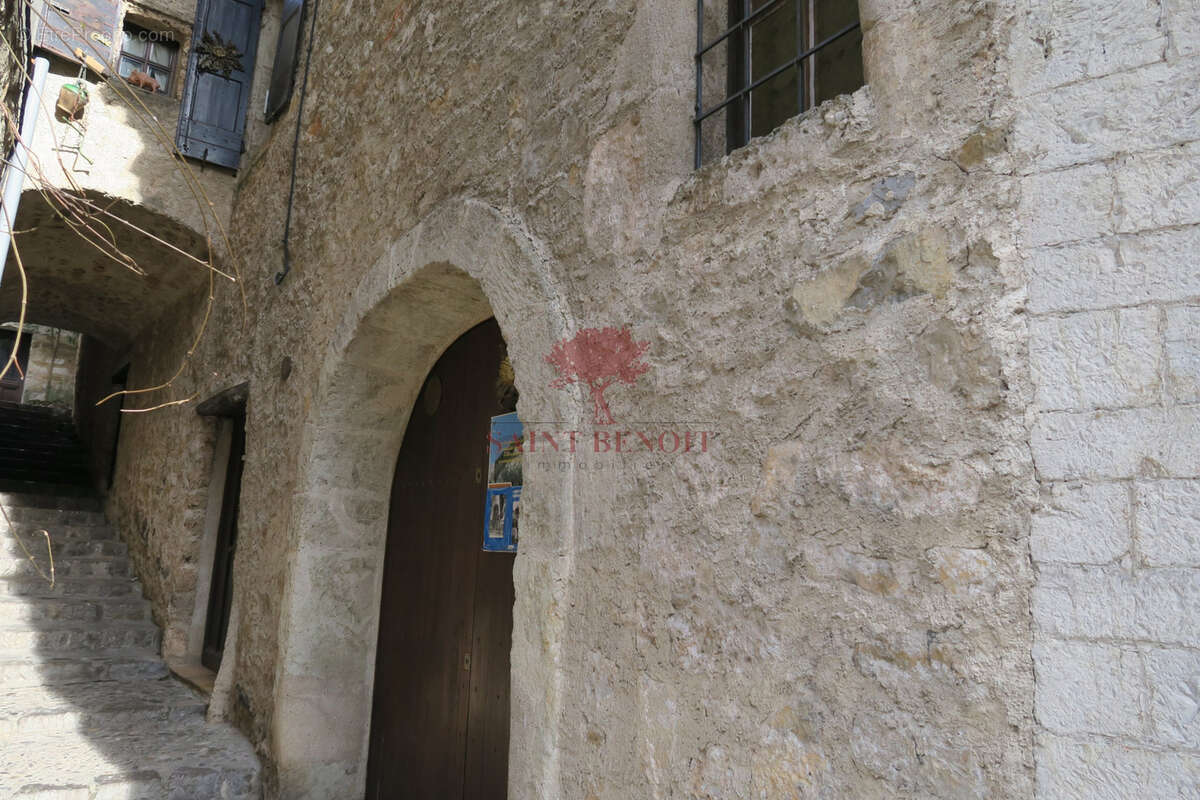 Maison à SAINT-GUILHEM-LE-DESERT