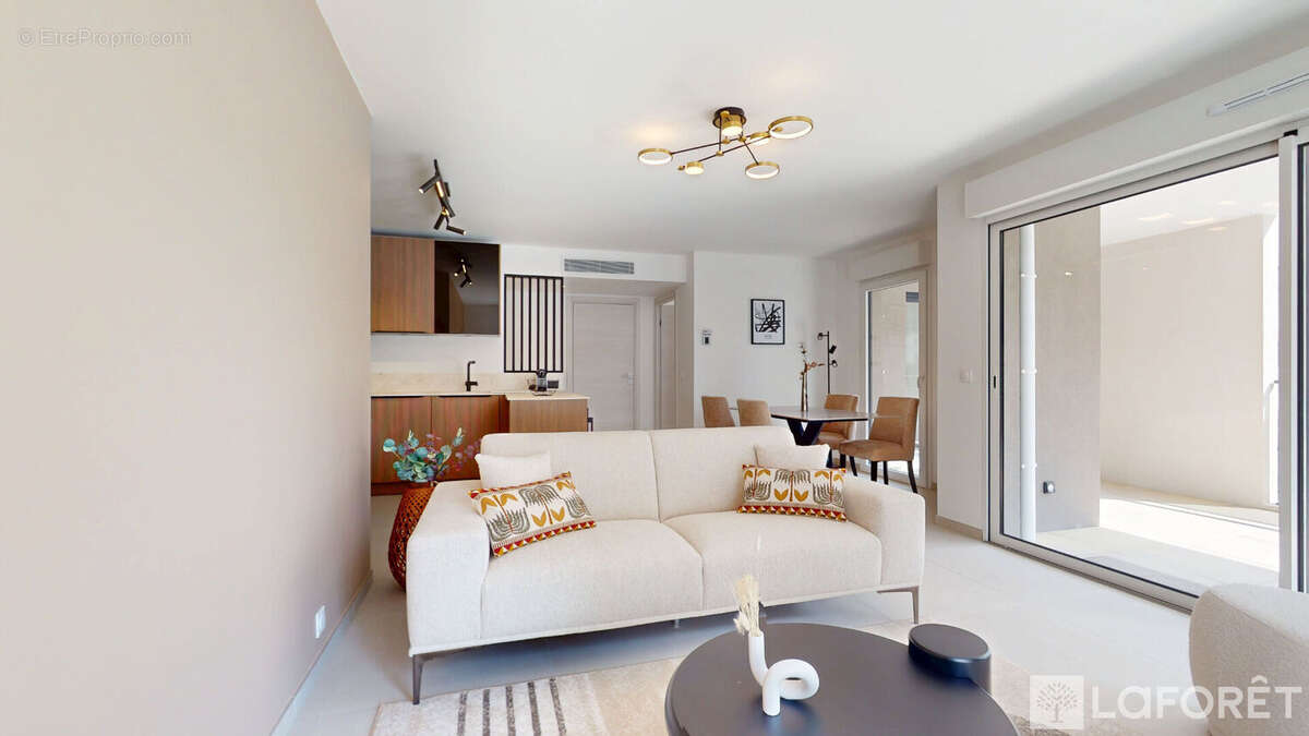 Appartement à FREJUS