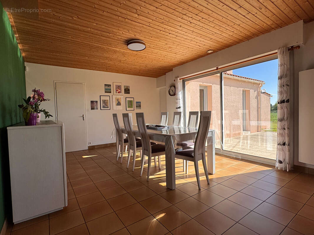 Maison à VENANSAULT