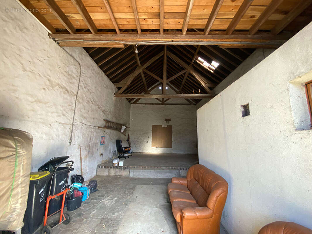 Maison à DAMVILLE