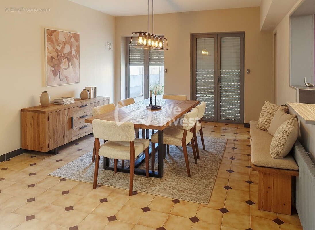 Maison à AULNOYE-AYMERIES