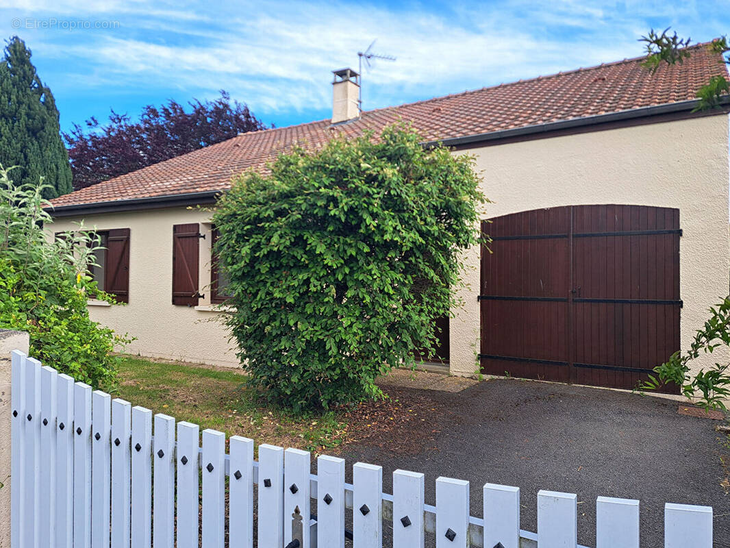 Maison à CHATELLERAULT