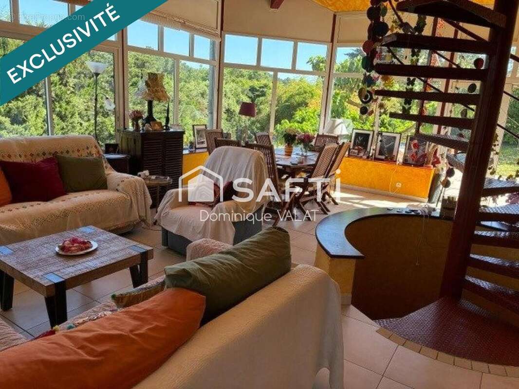 Maison 217 m² à Saint-Sebastien-D'aigrefeuille  - photo 4