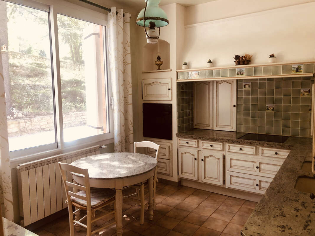 Maison à BONNIEUX