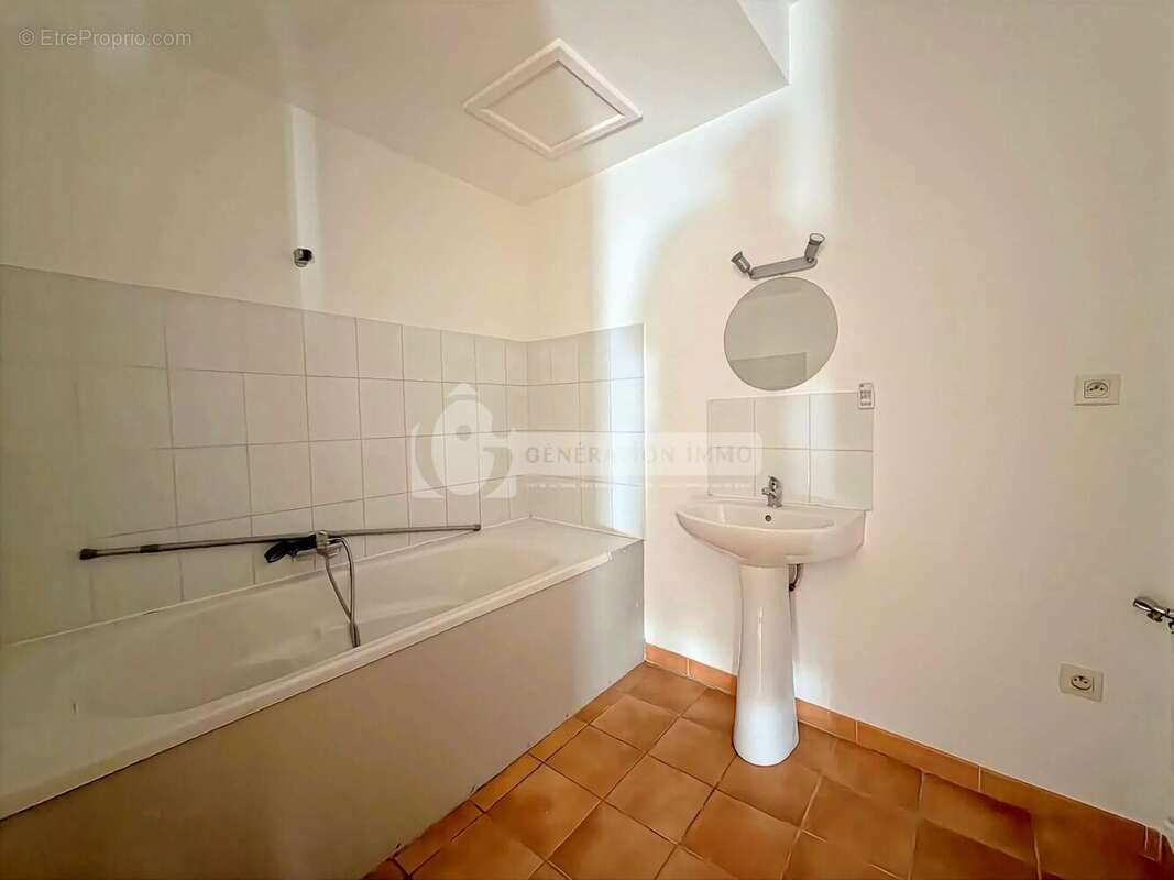 Appartement à BEAUCAIRE