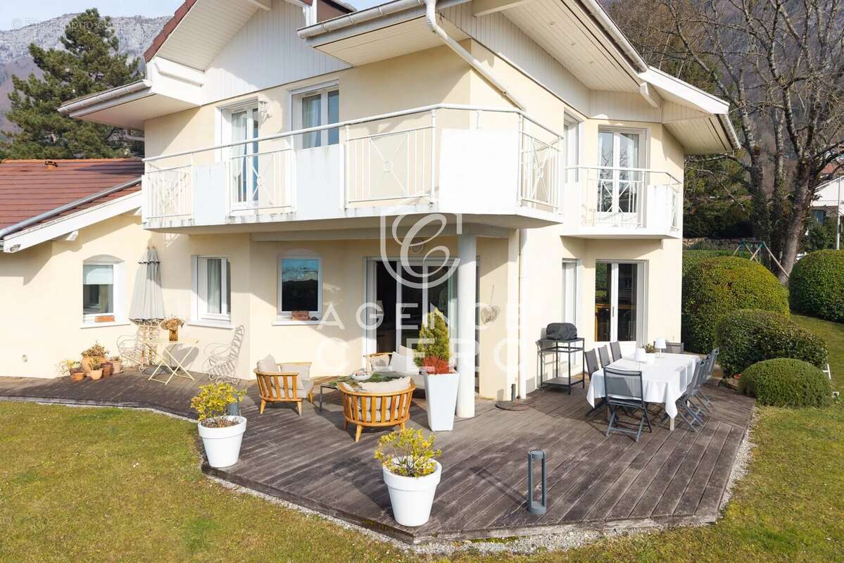 Maison à VEYRIER-DU-LAC