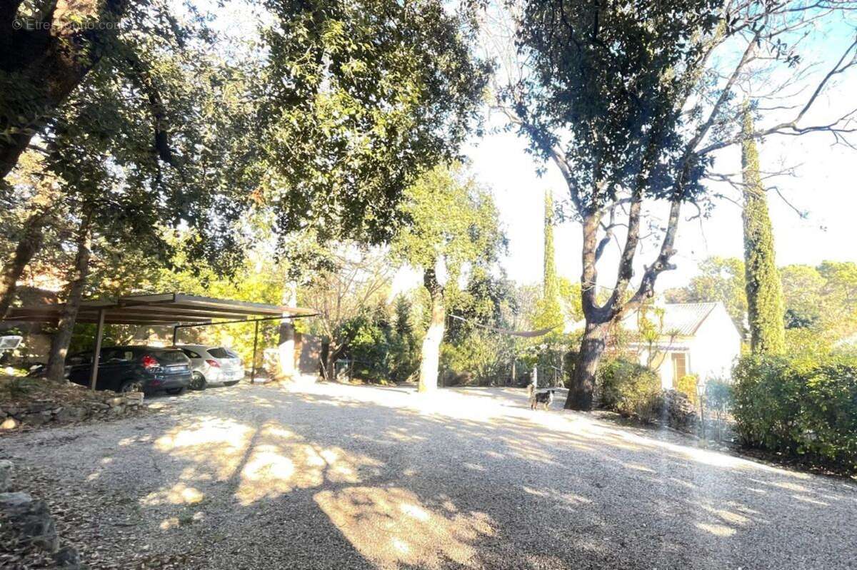 Maison à ROQUEFORT-LES-PINS