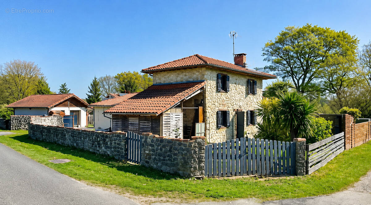 Maison à HEUGAS